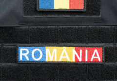 Ecuson dreptunghiular brodat TRICOLOR + ROMANIA